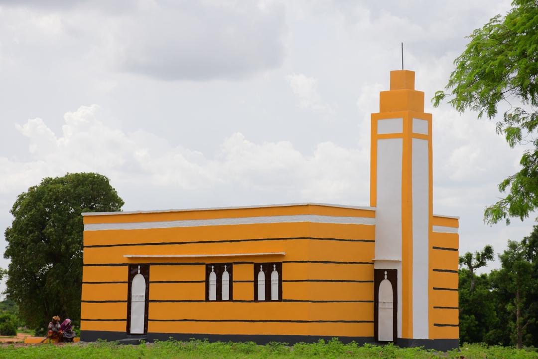 بناء مسجد علي بن آبي طالب رضي الله عنه