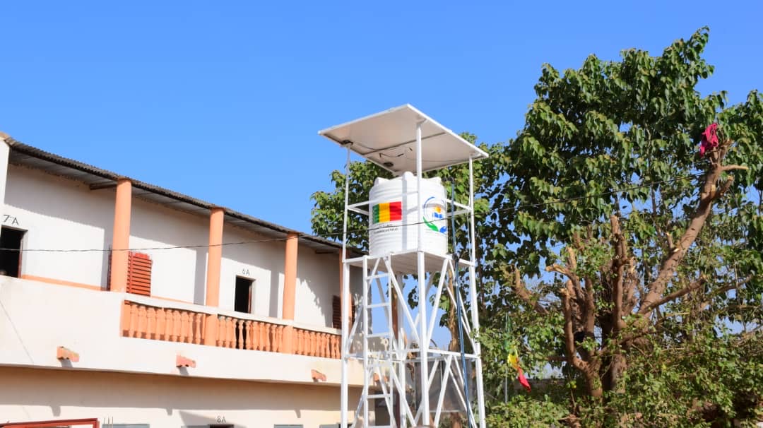 حفر بئر باسم عبد الله الحقان ابو رجا ووالديه