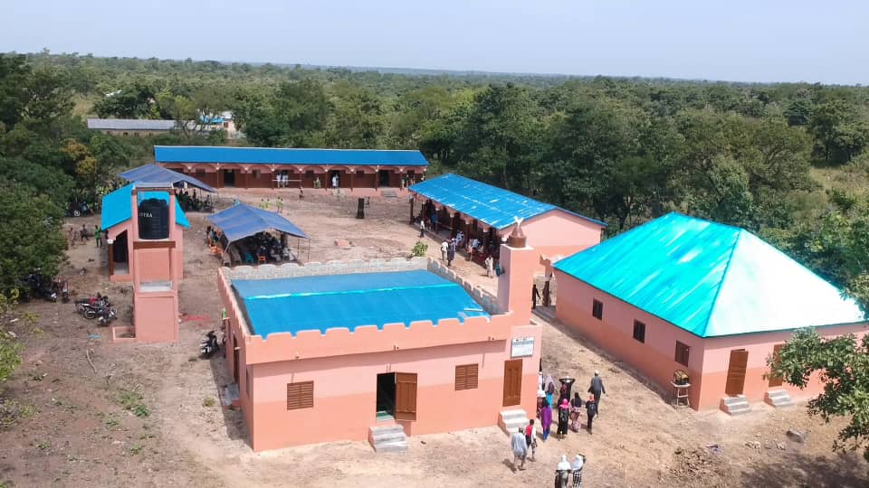 الدفعة الثانية لبناء مركز اسلامي باسم فاعلوا خير